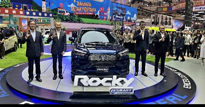 Daihatsu Ajak Masyarakat Rasakan Bahagia Sejak Pertama di GIIAS 2025