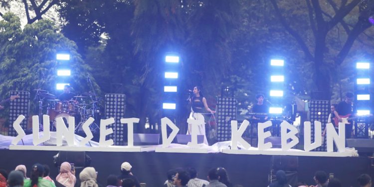 CIMB Niaga Hadirkan Pengalaman Inspiratif di Konser Sunset di Kebun TMII