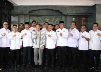 Mendagri Tito Karnavian Tekankan Pentingnya Sinergi Pusat-Daerah dalam Audiensi dengan Apkasi