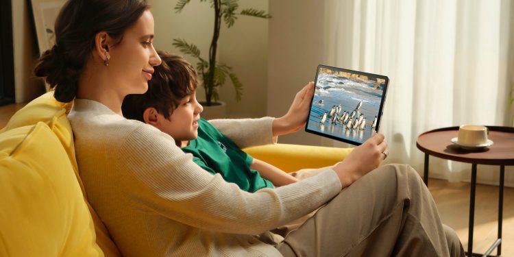 Kenapa OPPO Pad SE Jadi Pilihan Tepat Bunda? Karena Aman untuk Anak, Nyaman untuk Ibu