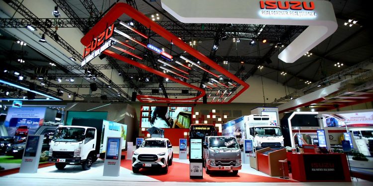 Penerimaan SPK Isuzu Naik Mencapai 52% di GIIAS 2025