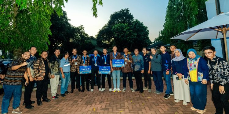 United Tractors Fasilitasi Inovasi Siswa di Ajang LKS Nasional Teknik Alat Berat 2025