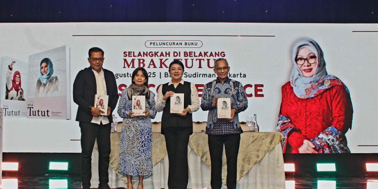 Merekam Jejak Mbak Tutut: Dari Bisnis ke Sosial, Dari Keluarga ke Bangsa