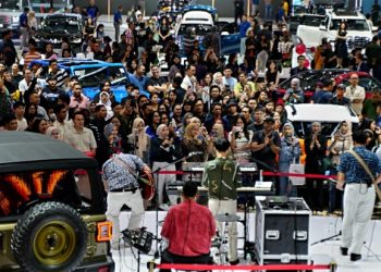 Deretan Artis Ramaikan Booth Peserta GIIAS 2025