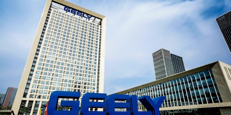 Pendapatan Geely Auto Tembus RMB 150 Miliar Didukung Penjualan Kendaraan Elektrifikasi
