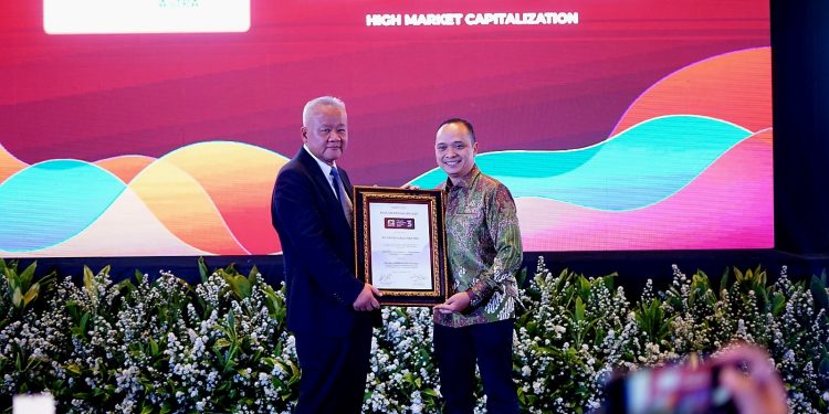 Kinerja Bisnis Solid, United Tractors Raih 4 Penghargaan Indeks TEMPO-IDNFinancials 52 2025