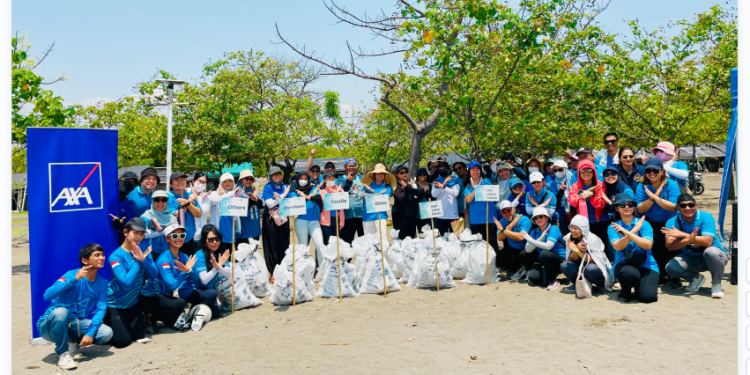 AXA Financial Indonesia Komitmen Keberlanjutan via Aksi Nyata Bersih Pantai Pesisir Banten