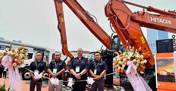 Hexindo Luncurkan Tiga Produk Unggulan Alat Berat ZX550LC-7G, ZX350LC-7G Material Handling, dan Foton EV