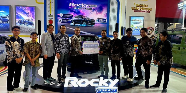Daihatsu Apresiasi Prestasi Anak Bangsa Peraih Medali Kejuaraan Kontes Robotik Internasional