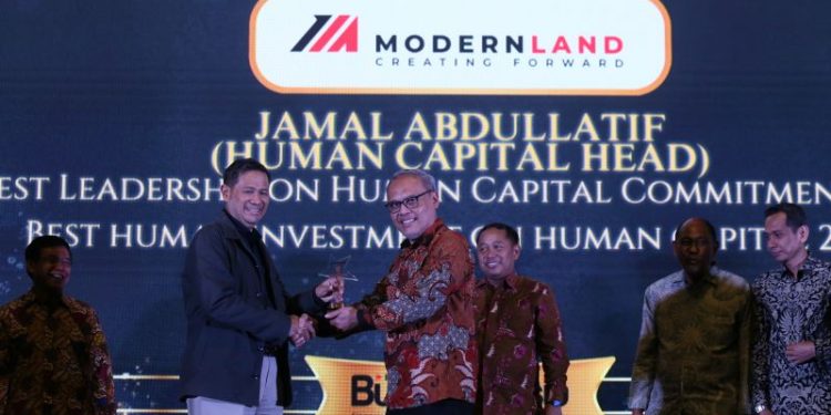 Modernland Realty Raih 2 penghargaan Best HC Award 2025