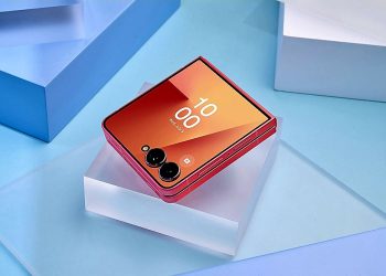 Tren ‘Hugging My Younger Self’: Abadikan Momen Emosional Pakai Galaxy Z Flip7