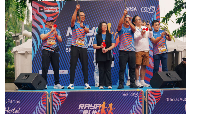 Bank Raya Selenggarakan Raya Run di Surabaya, Dimeriahkan Ribuah Pelari