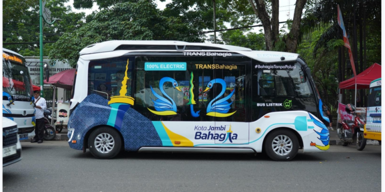 Resmikan Bus Listrik TRANS Bahagia, Pemkot Jambi Lanjutkan Komitmen Transportasi Publik Hijau Berbasis Listrik