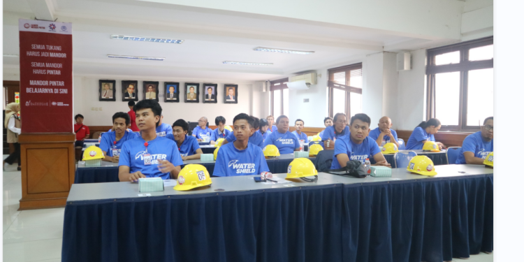 Semen Merah Putih Ajak Masyarakat Apresiasi “Pahlawan Konstruksi” di Hari Pahlawan