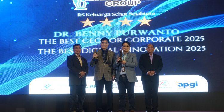 PT Keluarga Sehat Sejahtera Raih 2 Penghargaan IDIA Award 2025, Terapkan Digitalisasi Farmasi