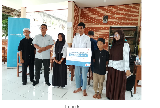 Jufi dan Yayasan Astra Gelar Wakaf Kacamata untuk Pelajar Duafa di Bantar Gebang