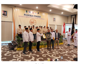 Ketua AMKI Jabar Lantik Pengurus AMKI Kabupaten Karawang Periode 2026–2029
