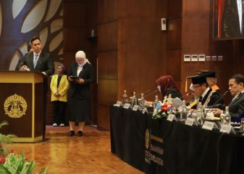 Dirut Bulog Ahmad Rizal Ramdhani Raih Gelar Doktor UI, Transformasi Tata Kelola Pasca Panen