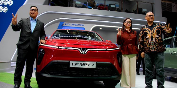 VinFast Resmi Membuka Pemesanan VF MPV 7 di Indonesia
